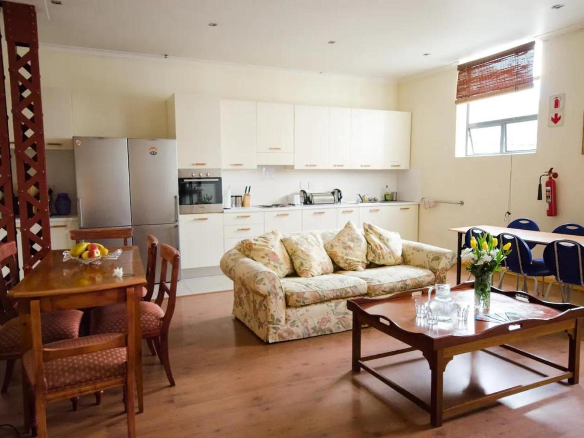 Scalabrini Accommodation Cape Town Luaran gambar